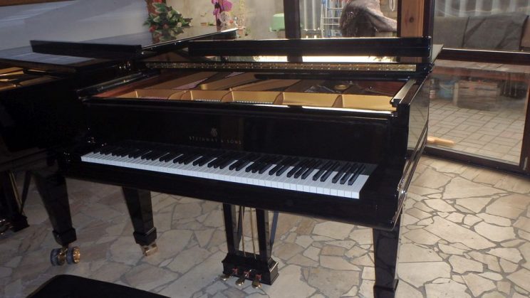 Fortepian Steinway