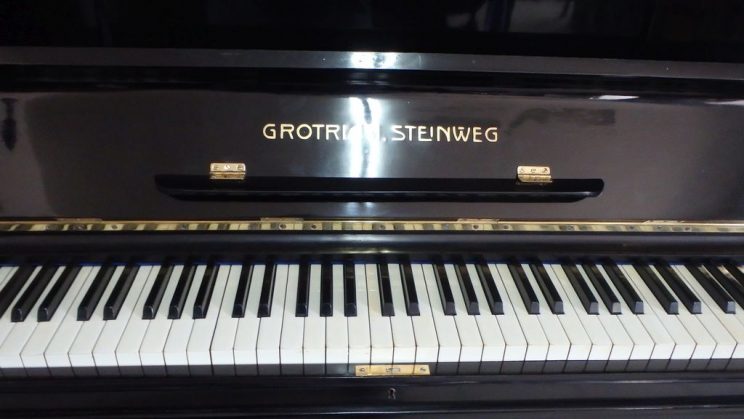 Pianino Grotrian Steinweg